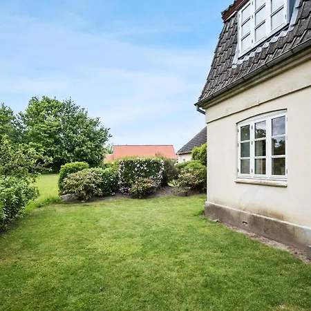 2 Bedroom Beautiful In Middelfart